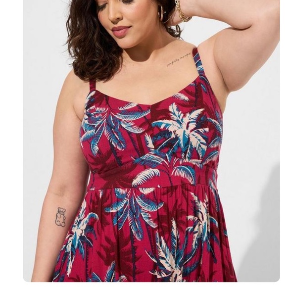 TORRID NWOT Maxi Lenny Tiered Dress - Picture 5 of 6